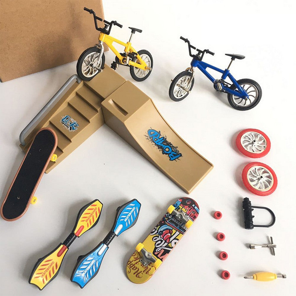 16PCS Mini Roller Finger Bike Finger Skateboard Scooter Kids Toys Set with Ramp Parts